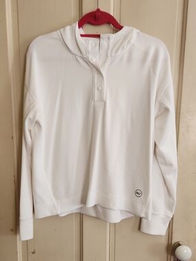 Vineyard Vines Women's White Snap-Placket Hooded Pullover